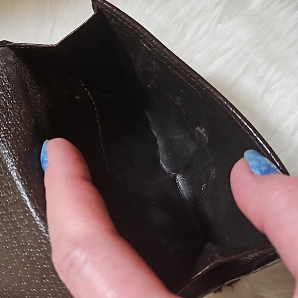 Gucci GG Monogram Small Wallet - Picture 11 of 17